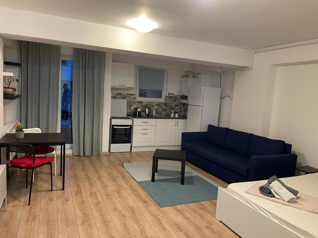 Tranzzit Airport Apartament I Otopeni Exterior photo